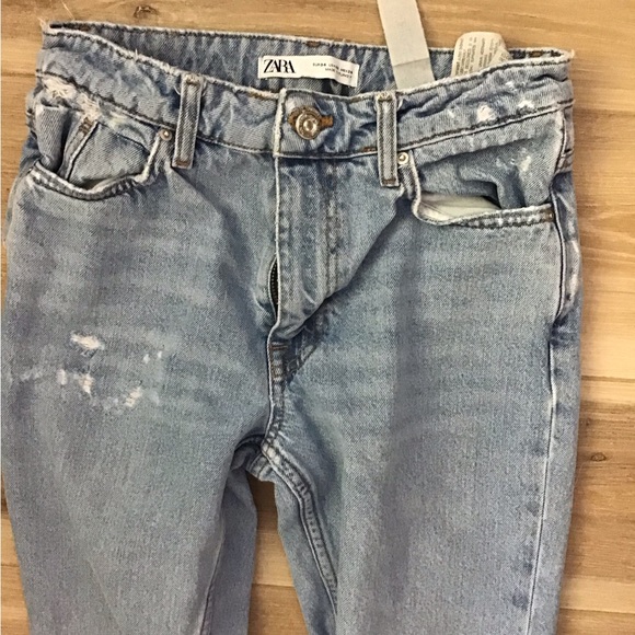 Zara MidRise Jeans 2 - Picture 3 of 7